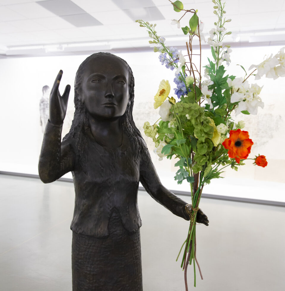 Vue de salle exposition Kiki Smith entre chien et loup