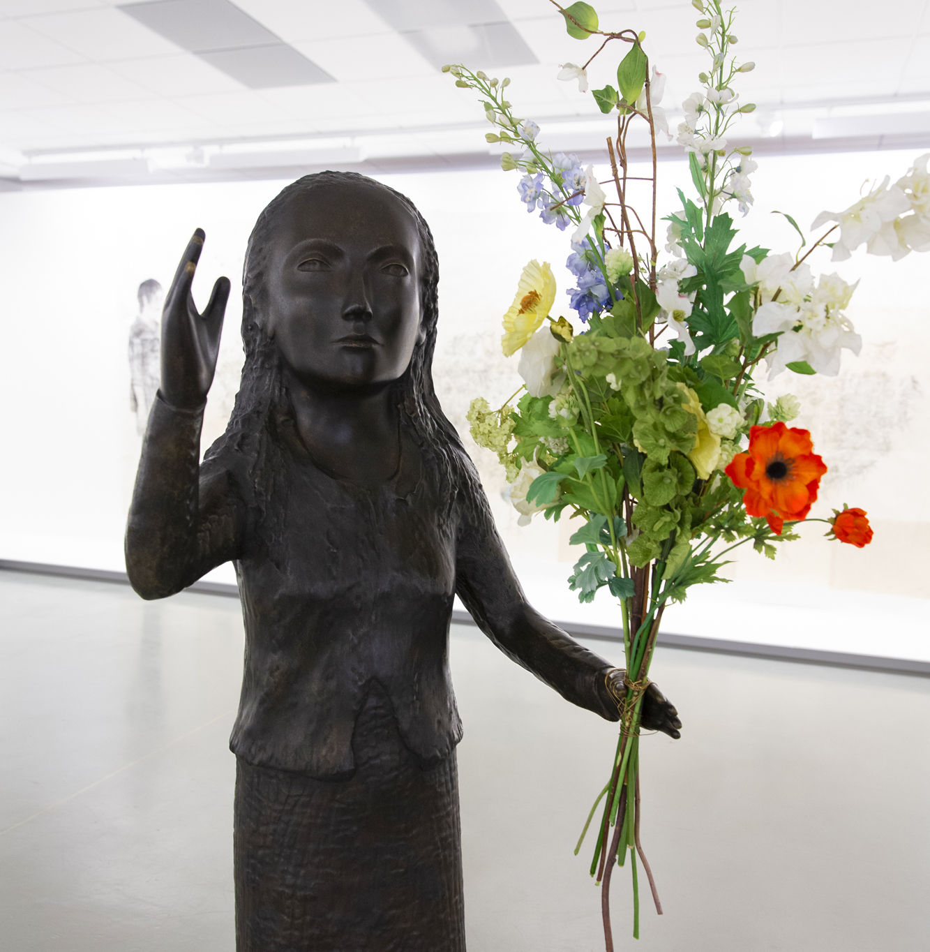 Vue de salle exposition Kiki Smith entre chien et loup